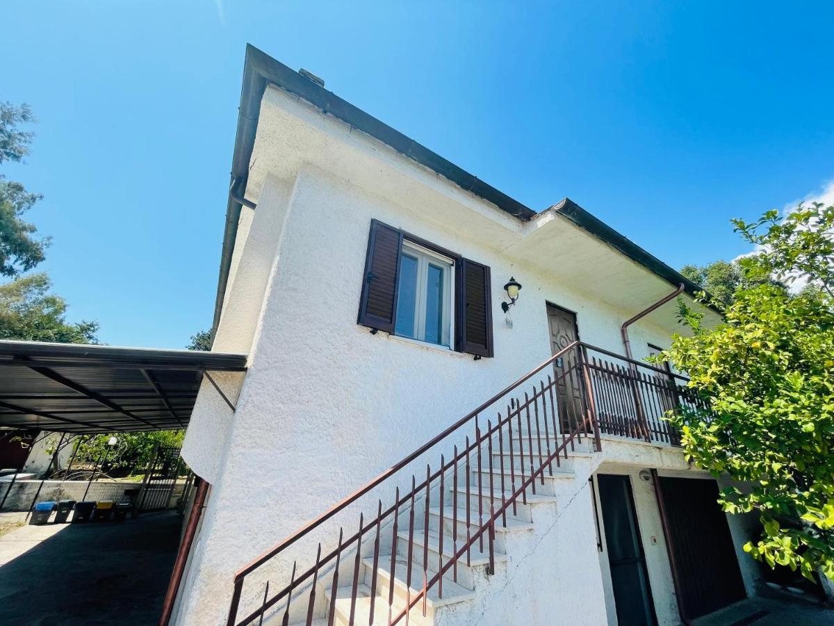 Ferienwohnung La Casa Di Nonna Attilia Fondi Exterior foto
